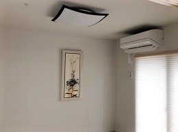 新居浜駅前のマンションに飾られた絵画